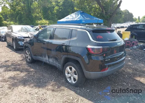 2018 Jeep Compass Latitude 4X4 из США, поврежденный, VIN 3C4NJDBB9JT245408